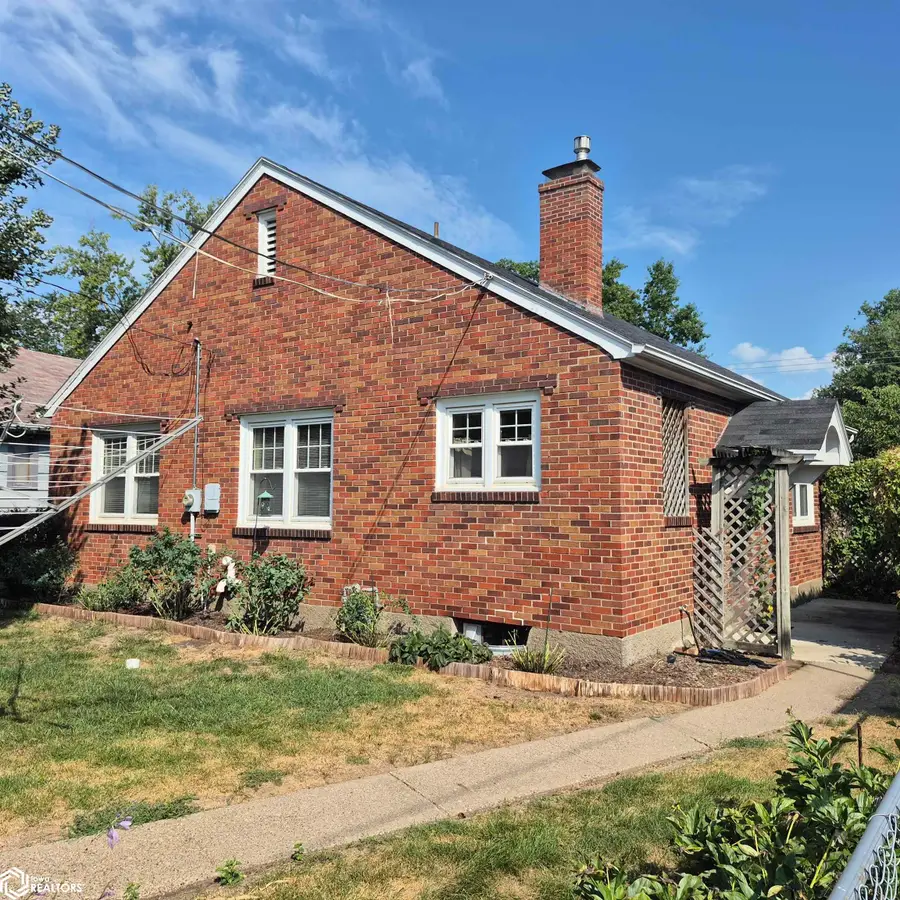130 E Alta Vista, Ottumwa, IA 52501 - #2