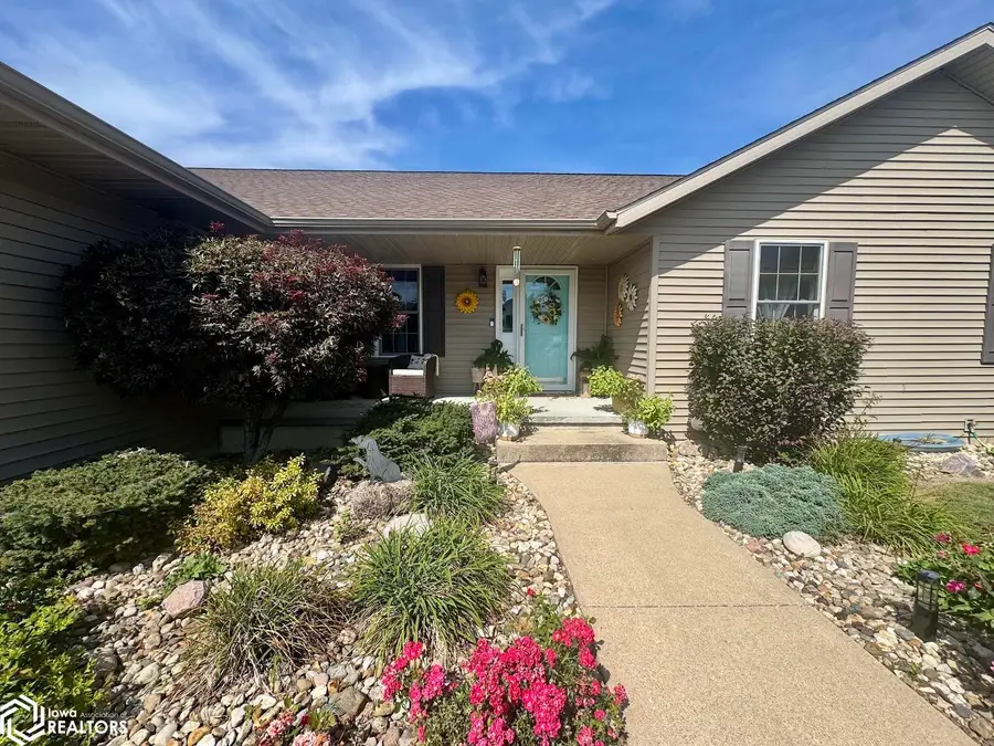 1708 Sioux Street, Burlington, IA 52601 - #3