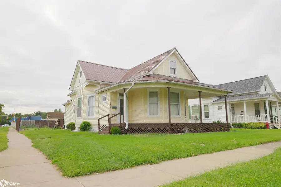 2404 Avenue J, Fort Madison, IA 52627 - #2