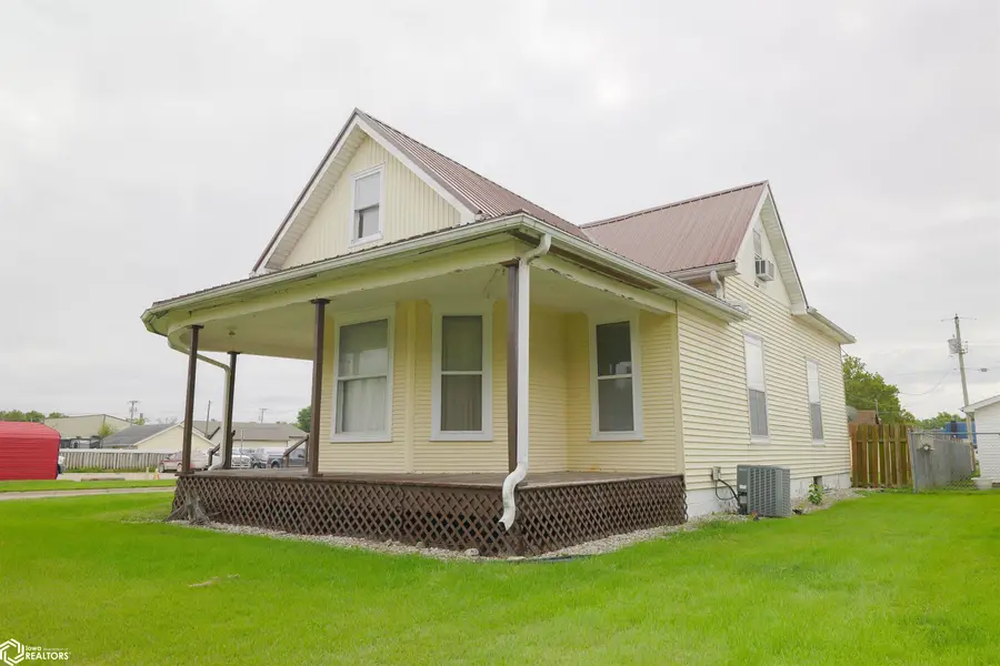 2404 Avenue J, Fort Madison, IA 52627 - #3