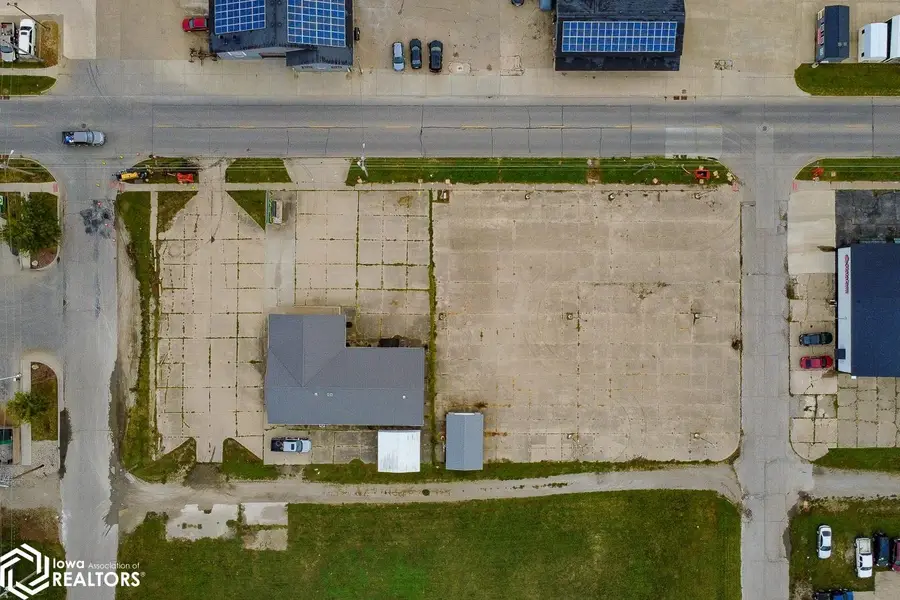 602 & 608 Richmond Avenue, Ottumwa, IA 52501 - #3