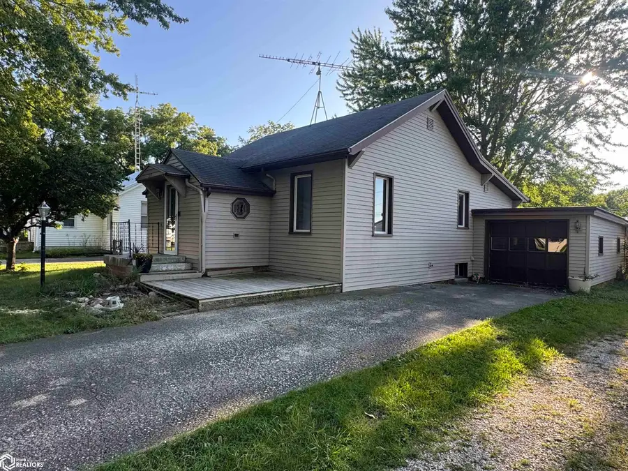 109 Walnut St., Auburn, IA 51433 - #2