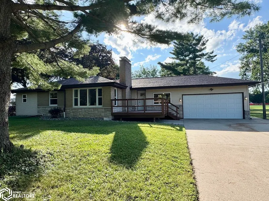 2809 Madison Avenue, Burlington, IA 52601 - #2