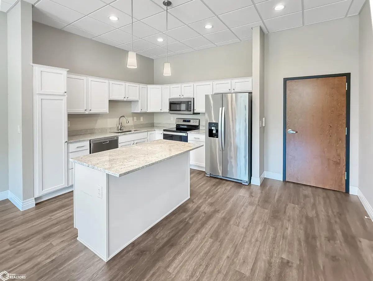 110 Rocksylvania Ave, Unit 204 #204, Iowa Falls, IA 50126 - #1