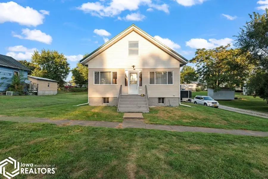 403 S Madison Street, Bloomfield, IA 52537 - #3