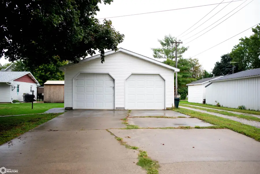 407 NE 3rd Street, Greenfield, IA 50849 - #3