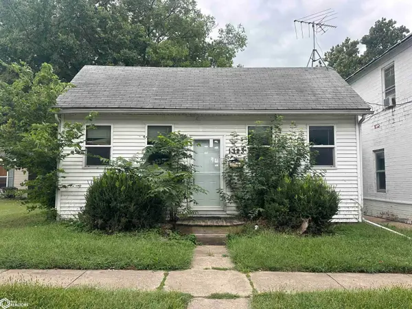 1323 N 8th Street, Burlington, IA 52601