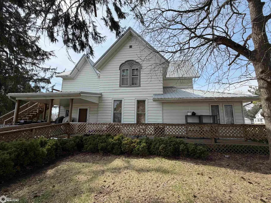 215 Clay Street, Brooklyn, IA 52211 - #2