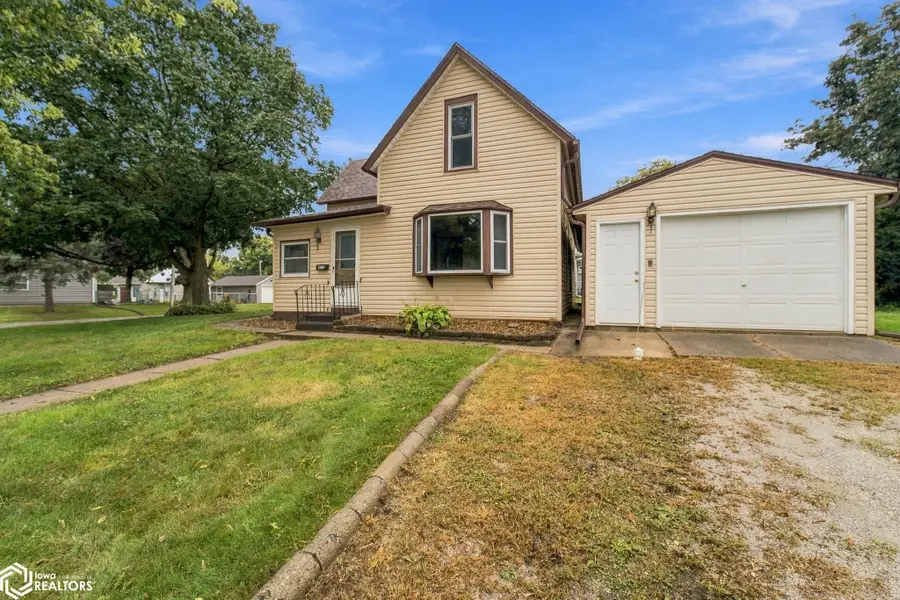 602 8th Street, Nevada, IA 50201 - #2