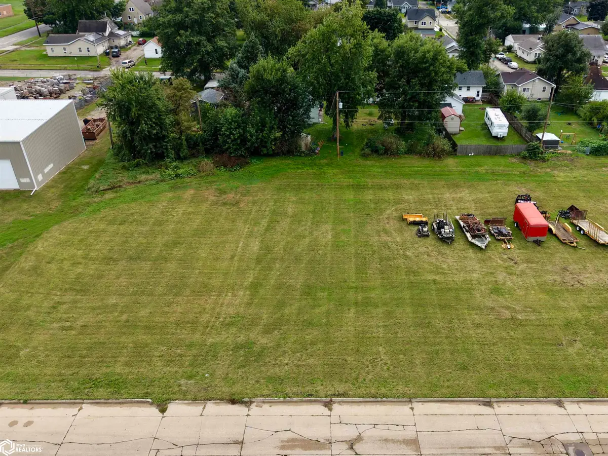 1106 Jackson St Street, Marshalltown, IA 50158 - #1