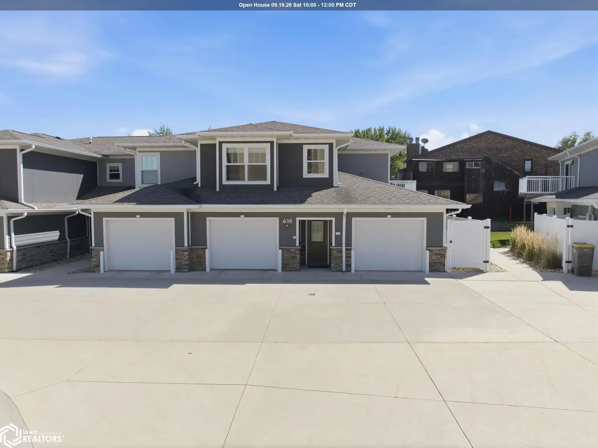 635 Briarstone Dr #10 #10, Mason City, IA 50401 - #1