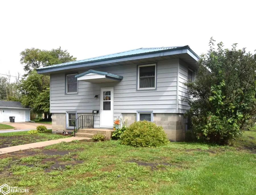 500 S Lucas Avenue, Eagle Grove, IA 50533 - #2