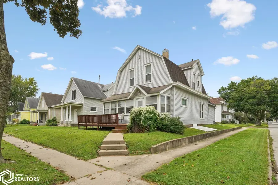 1201 Perkins Avenue, Burlington, IA 52601 - #2
