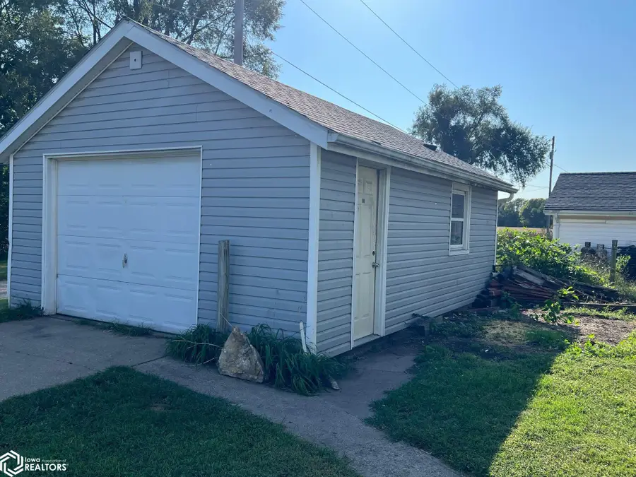 181 N Aviston St, Lomax, IL 61454 - #2