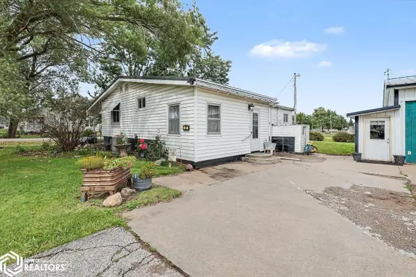 127 16th Avenue W, Albia, IA 52531