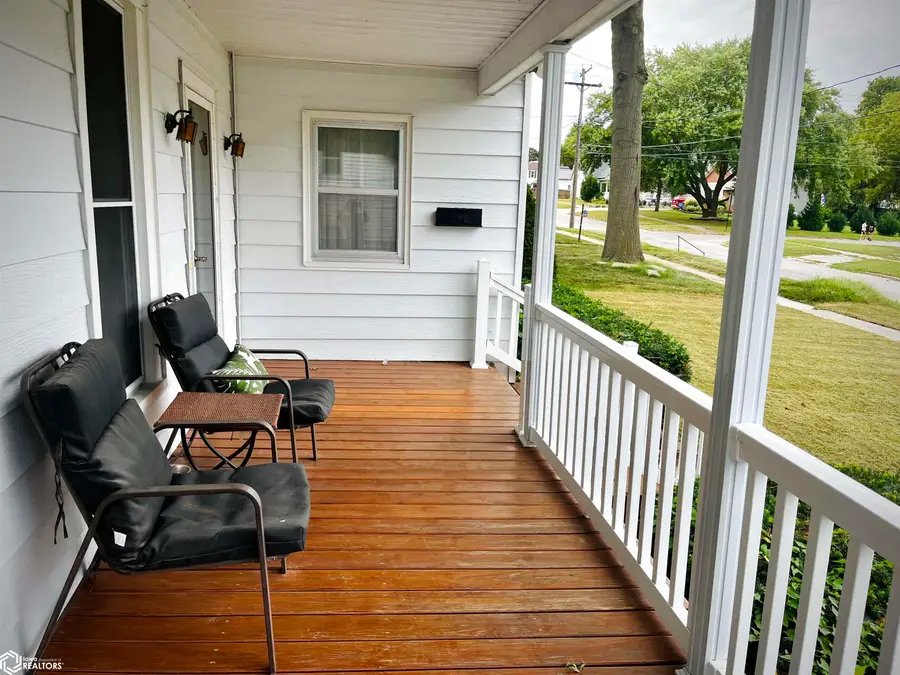 218 W Clark Street, Clarinda, IA 51632 - #3