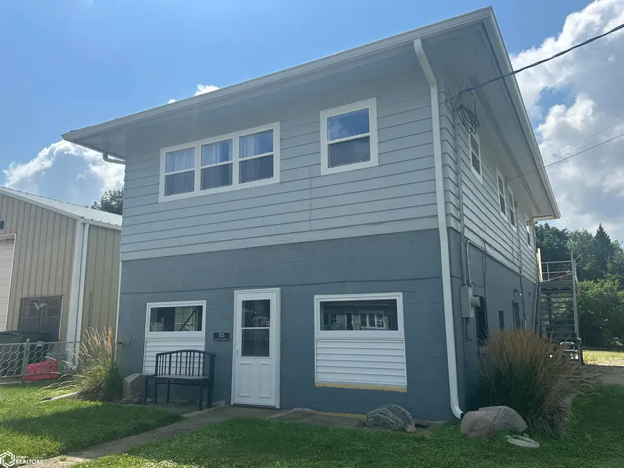 923 Siloam Avenue, Iowa Falls, IA 50126 - #3