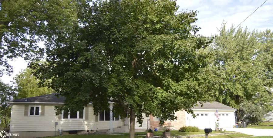 1015 S Third Street, Clear Lake, IA 50428 - #3