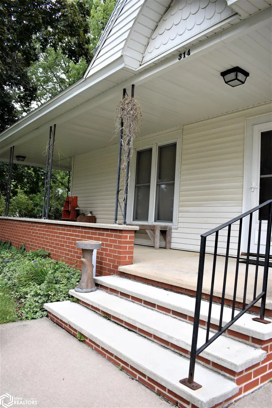 314 Iowa Street, Iowa Falls, IA 50126 - #3