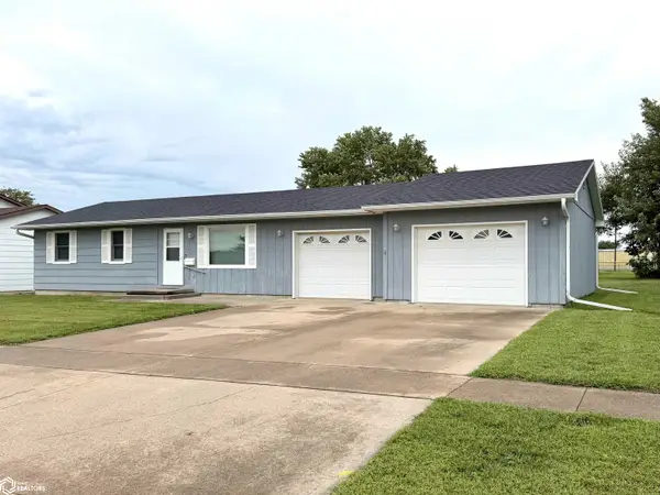 1223 Roland Avenue, Chariton, IA 50049