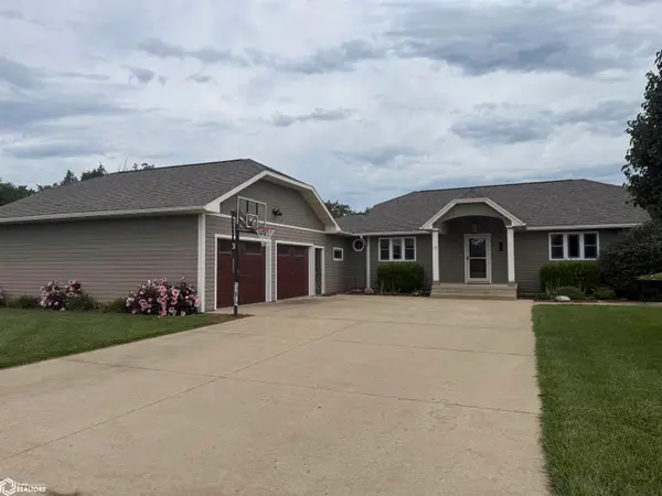 112 Des Moines Street, Keosauqua, IA 52565
