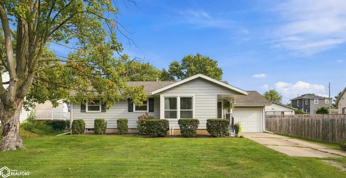 2416 Gear Street, Burlington, IA 52601 - #1