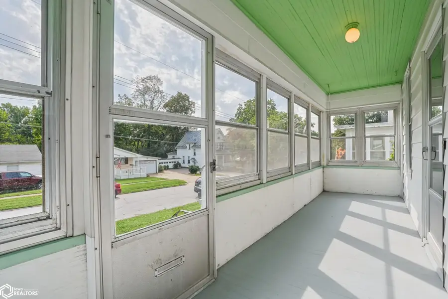327 N Gertrude Street, Burlington, IA 52601 - #2