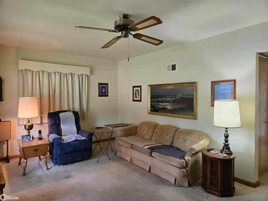 721 S Louisiana Avenue, Mason City, IA 50401 - #2