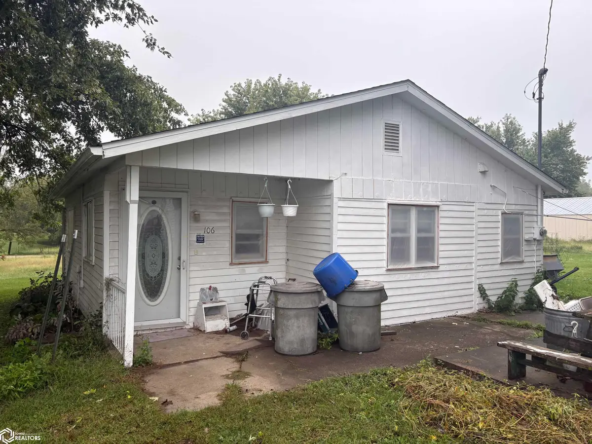 106 N Maple, Cincinnati, IA 52549 - #1