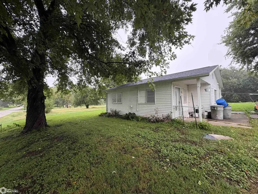 106 N Maple, Cincinnati, IA 52549 - #3