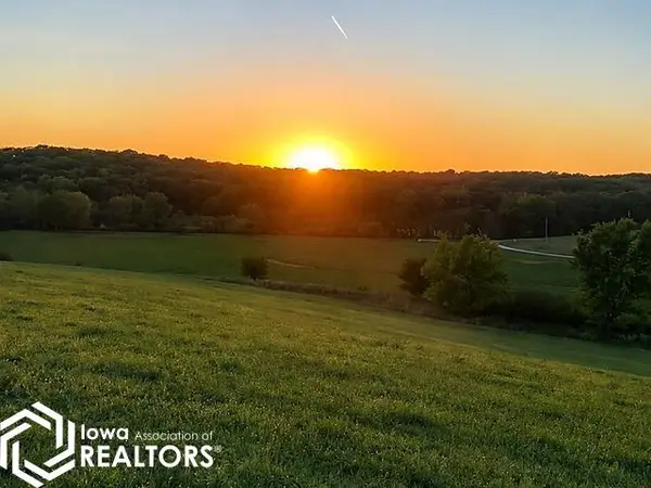 000 Starline Avenue, New Virginia, IA 50210
