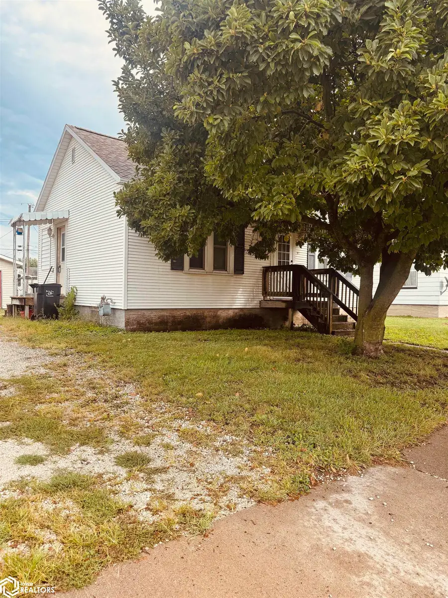 911 Lee Avenue, Ottumwa, IA 52501 - #2