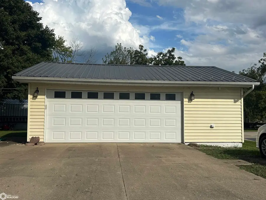 306 S Kearney Street, Morning Sun, IA 52640 - #3