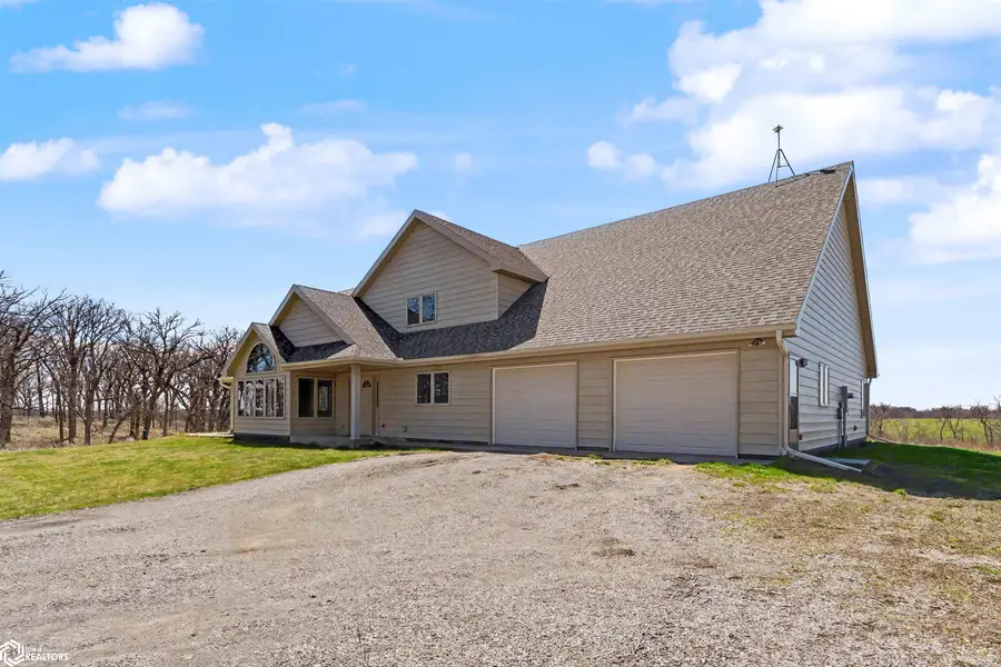 4224 20th Street, Grinnell, IA 50112 - #2