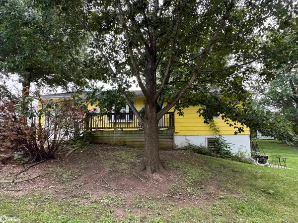 924 E Walden Street, Centerville, IA 52544