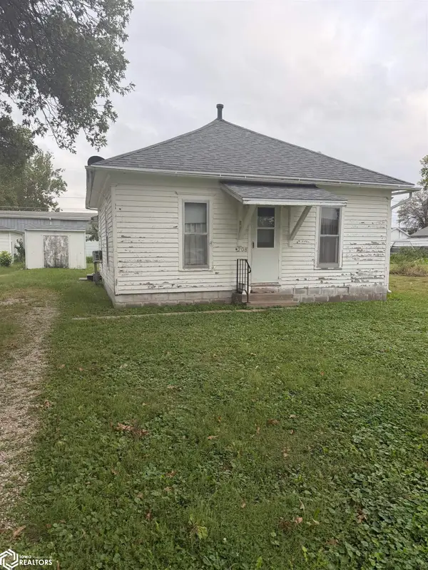 208 E Walnut Street, Red Oak, IA 51566