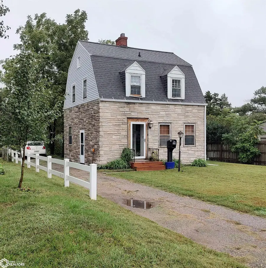 1505 Kalsem Boulevard, Marshalltown, IA 50158 - #2