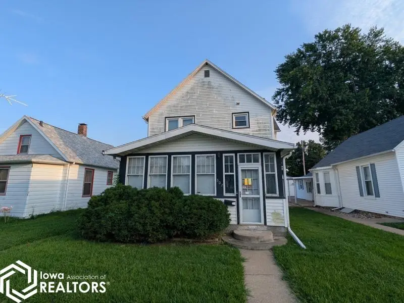 307 Harrison Avenue, Burlington, IA 52601 - #2