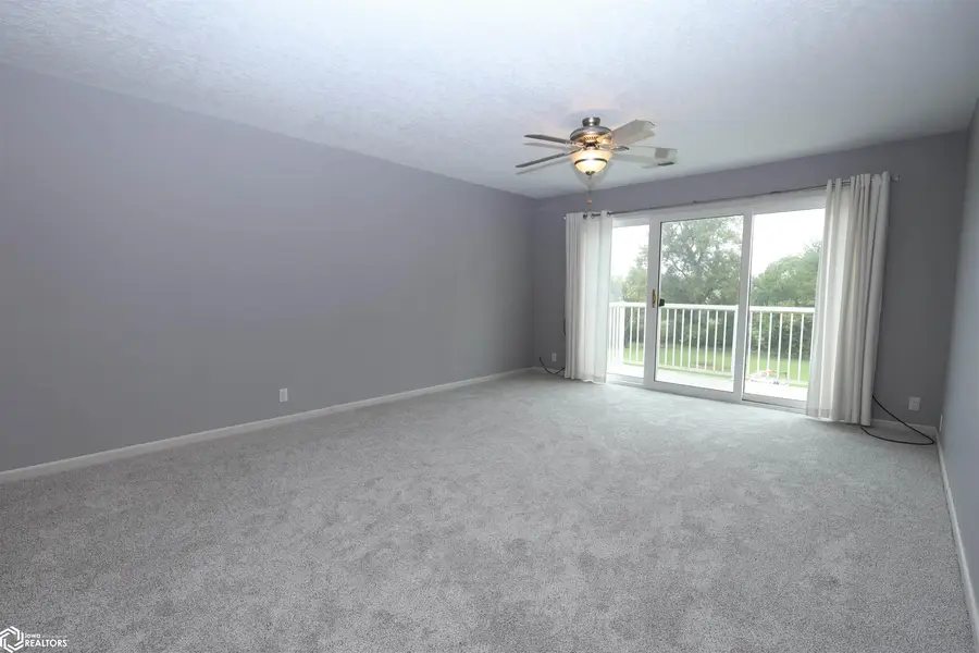 514 E Olive Street #207, Marshalltown, IA 50158 - #2