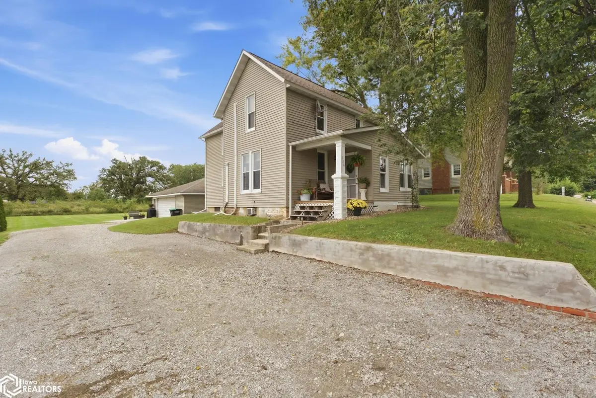 206 E Main Street, Wayland, IA 52654 - #1