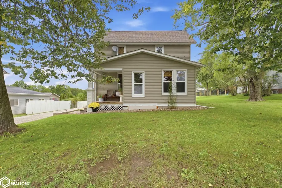 206 E Main Street, Wayland, IA 52654 - #2