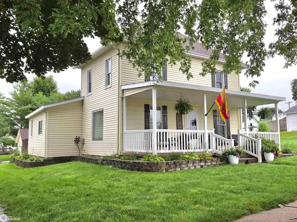 301 4th Avenue, Dedham, IA 51440 - #1
