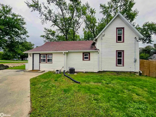 602 5th Street, Prescott, IA 50859