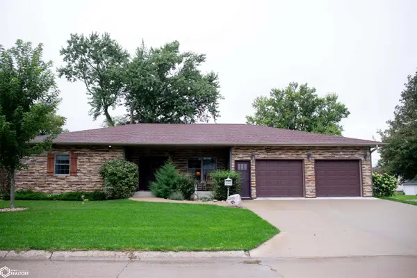 102 SW 3rd Street, Greenfield, IA 50849