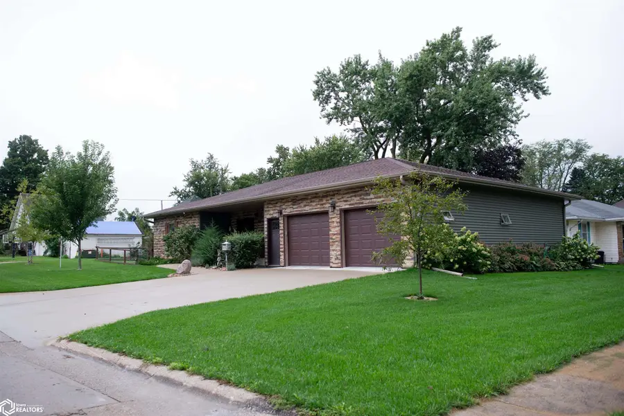 102 SW 3rd Street, Greenfield, IA 50849 - #2