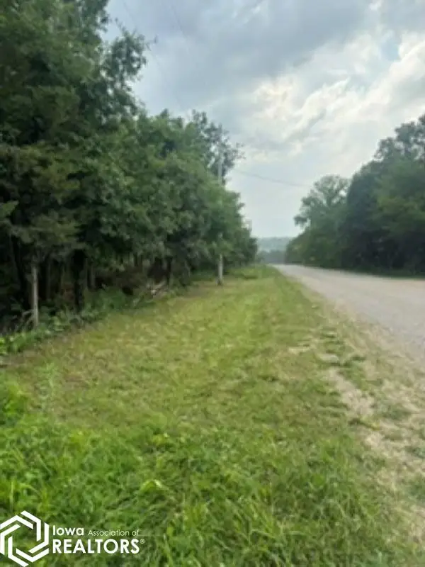 10380 Old Agency Road, Agency, IA 52501