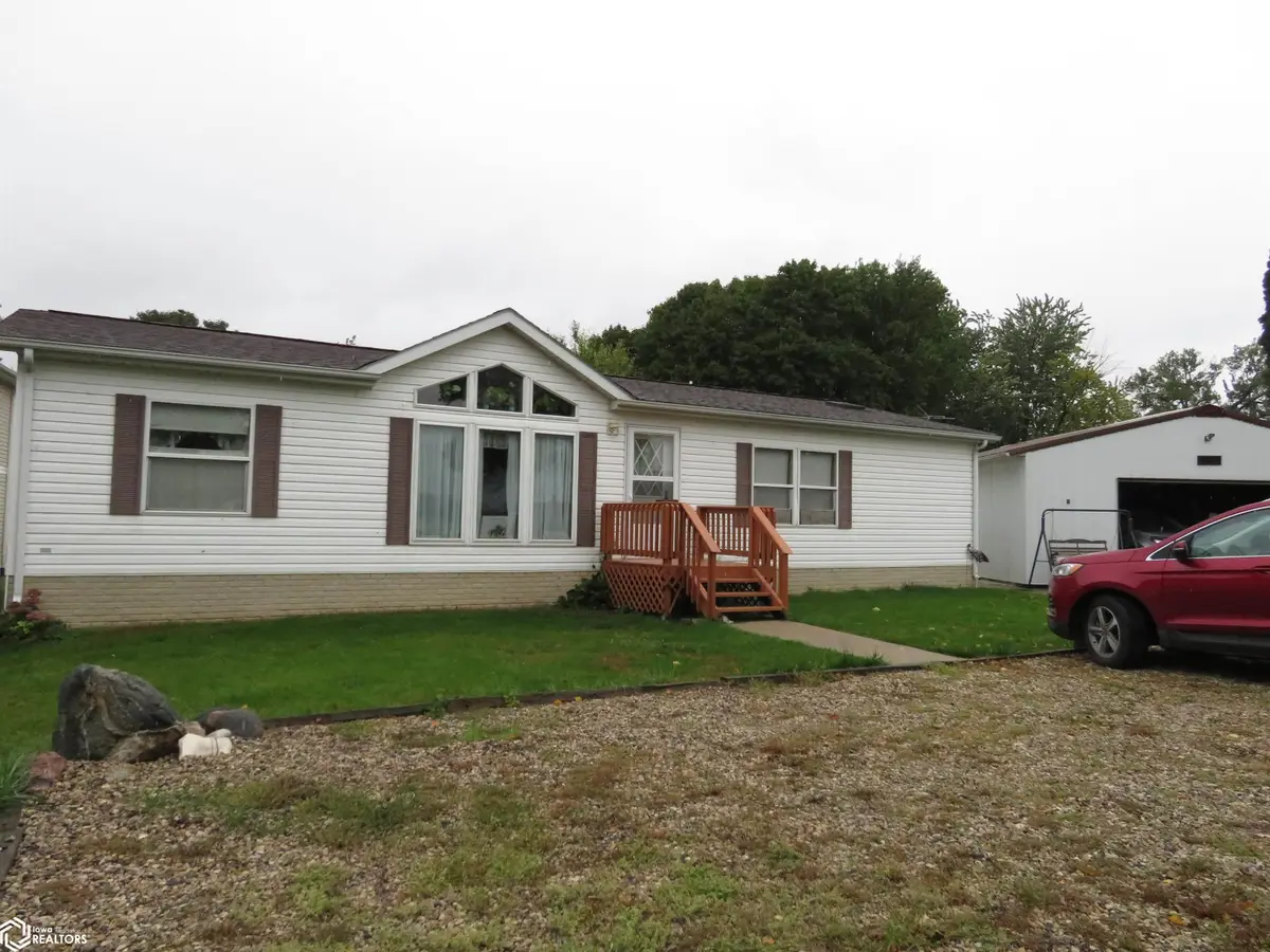 1909 Sandy Beach Rd, Clarion, IA 50525 - #1