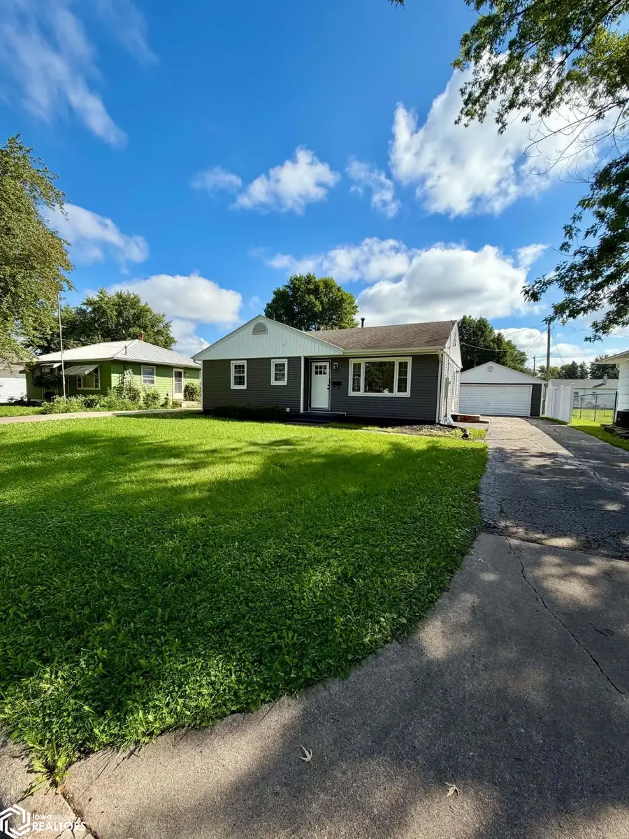 430 S Pocahontas Street, Ottumwa, IA 52501 - #2