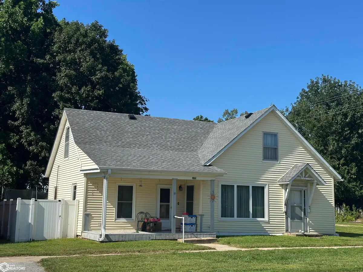 205 Main Street, Keosauqua, IA 52565 - #1