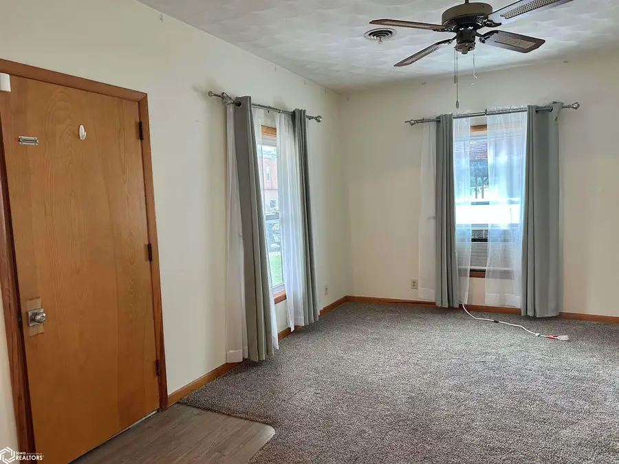 205 Main Street, Keosauqua, IA 52565 - #3